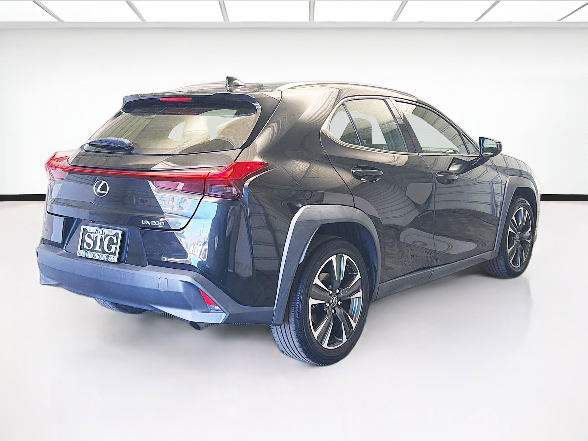 Used 2020 Lexus UX 200 w/ Accessory Package 2 image 4