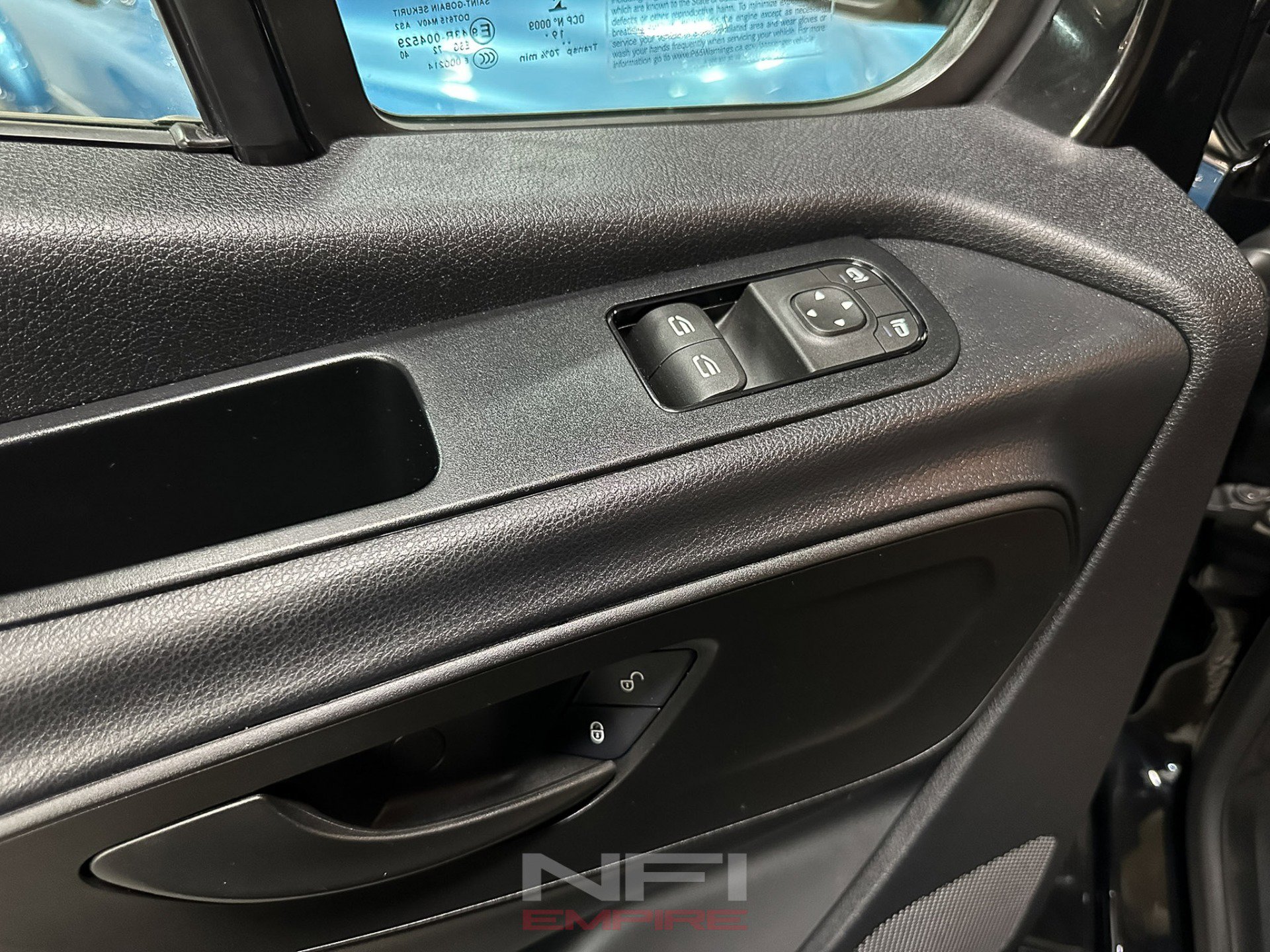 Used 2020 Mercedes-Benz Sprinter 3500 image 26