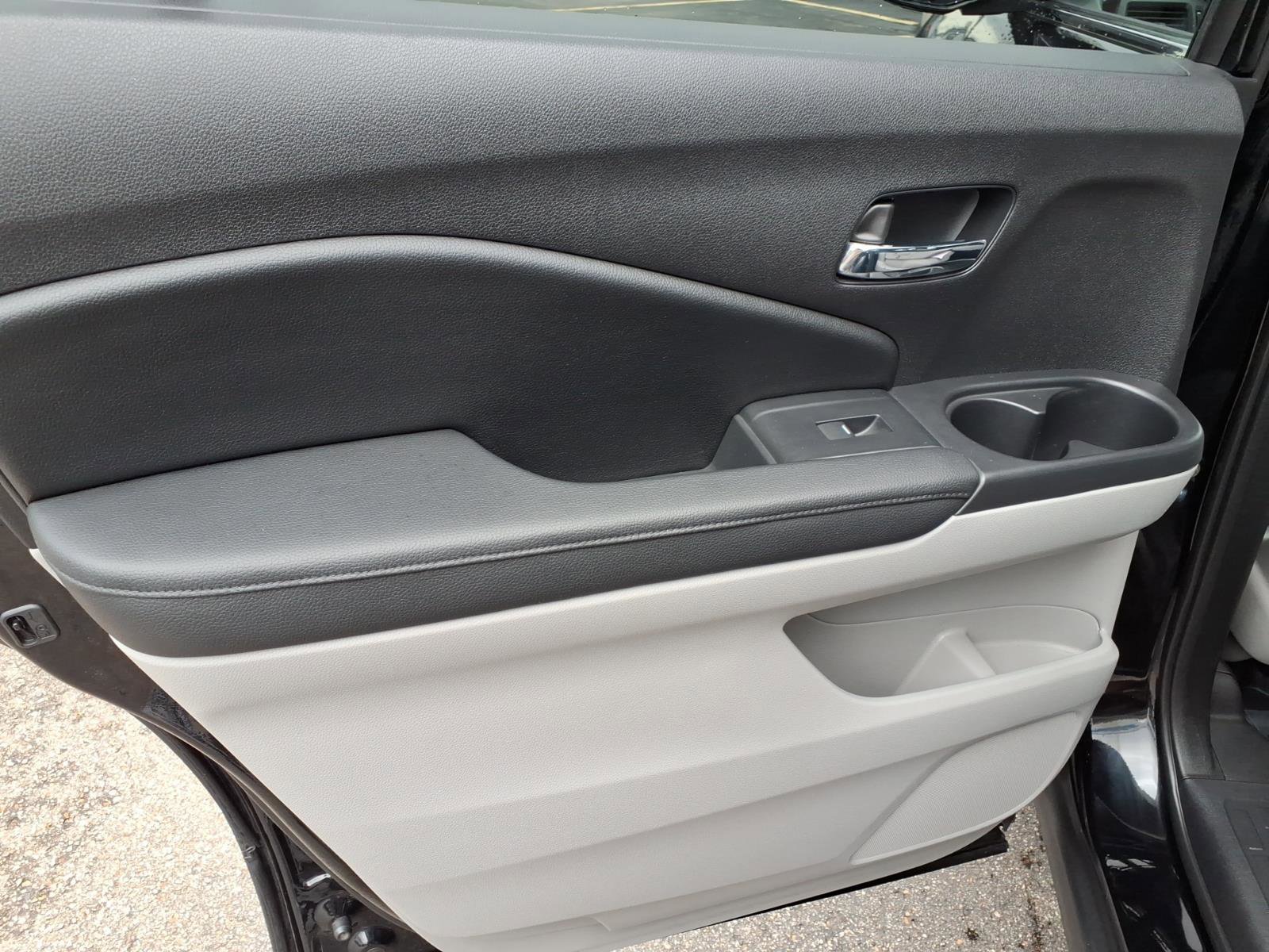 Used 2018 Honda Pilot EX image 10