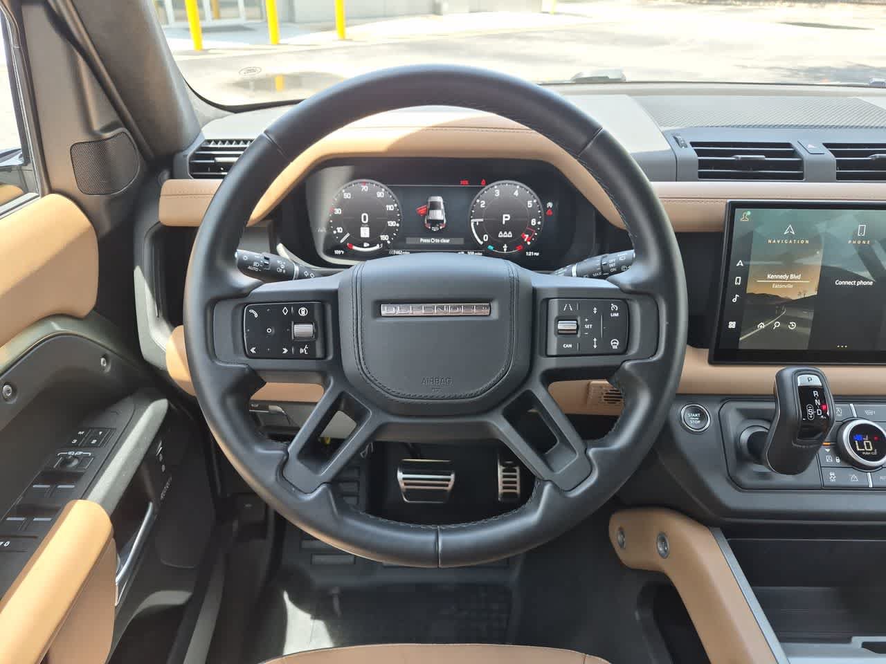 Certified 2025 Land Rover Defender 110 X AWD/4WD image 24