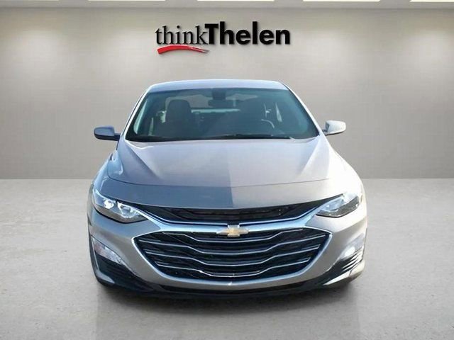 Used 2022 Chevrolet Malibu LT image 2