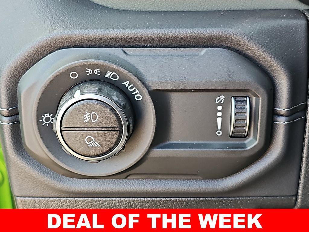 New 2025 Jeep Gladiator Mojave w/ Convenience Group AWD/4WD image 26