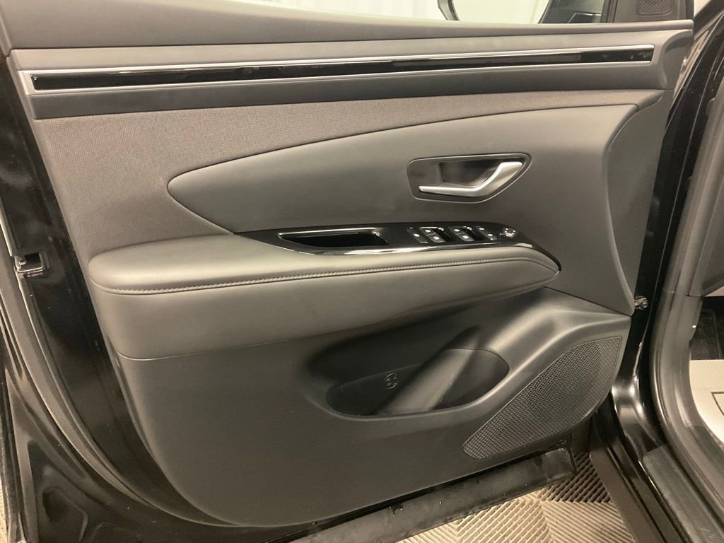 Used 2023 Hyundai Tucson SEL w/ Cargo Package image 9
