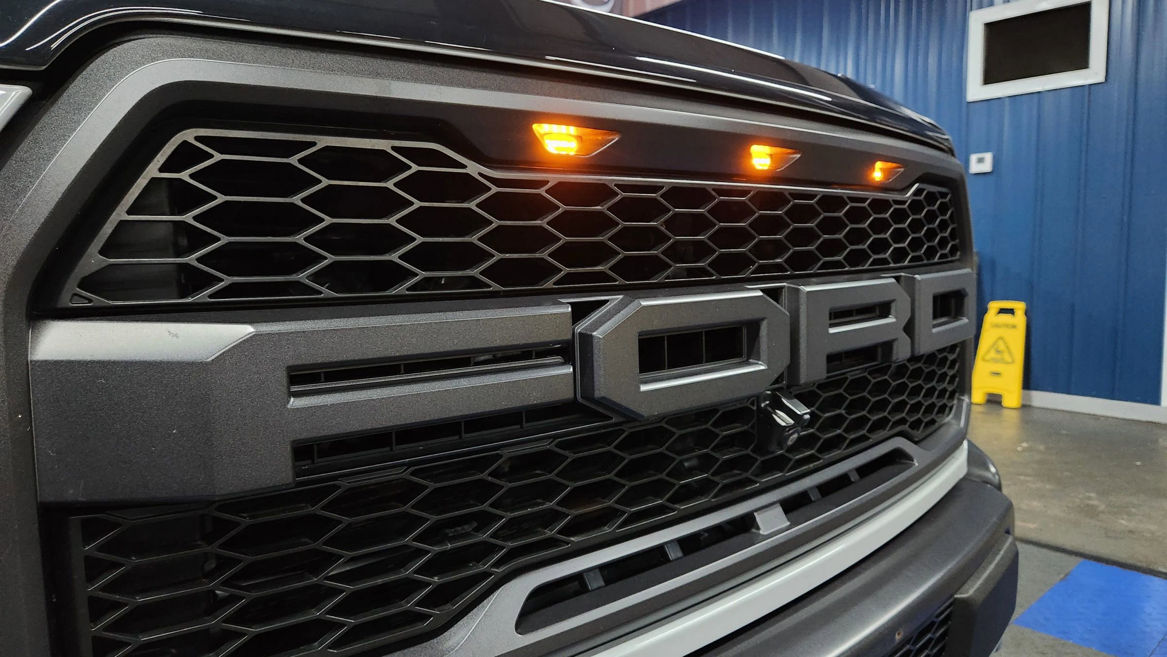 Used 2017 Ford F150 Raptor w/ Equipment Group 802A Luxury image 68