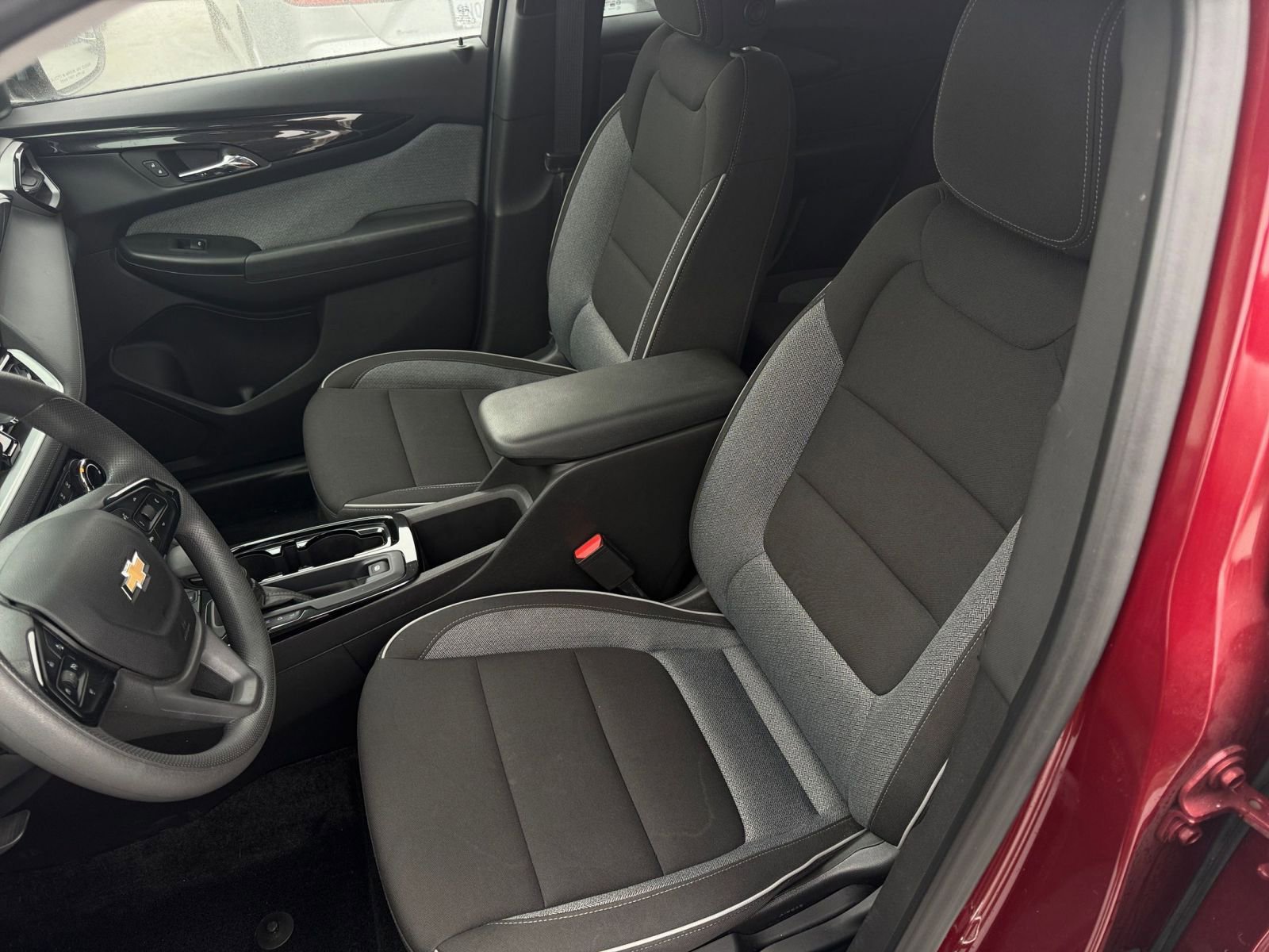 Used 2025 Chevrolet TrailBlazer LT image 36