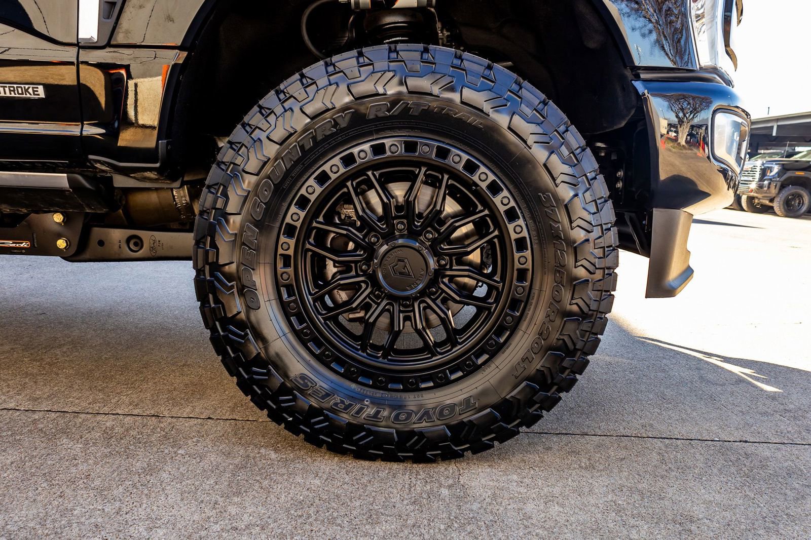 Used 2024 Ford F250 Limited w/ FX4 Off-Road Package image 12