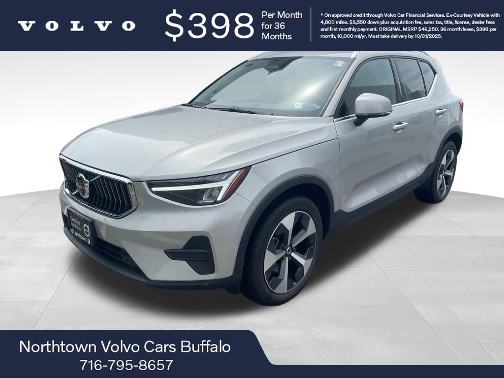 Certified 2025 Volvo XC40 B5 Core w/ Climate Package
