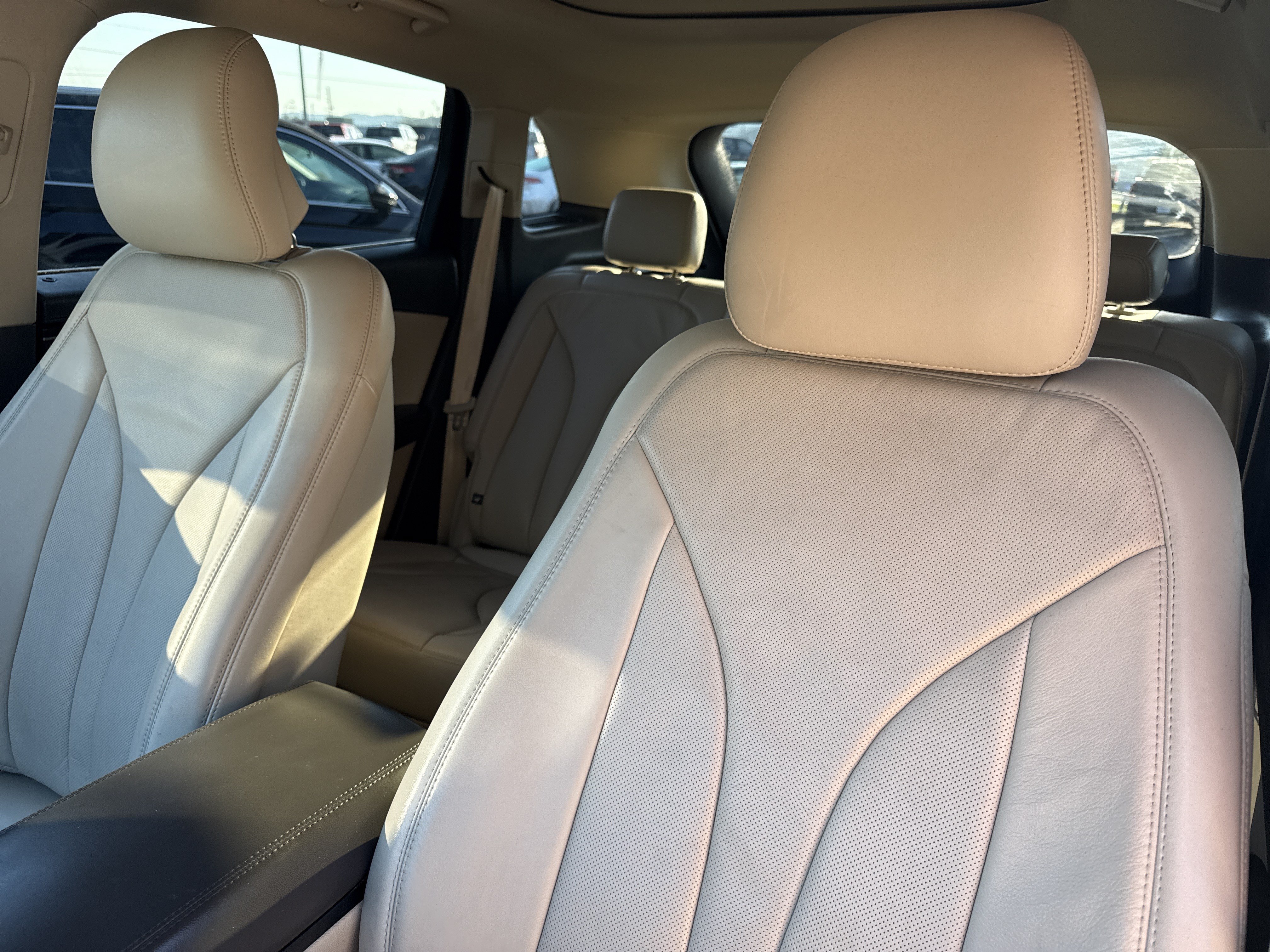 Used 2018 Lincoln MKX Reserve FWD image 13