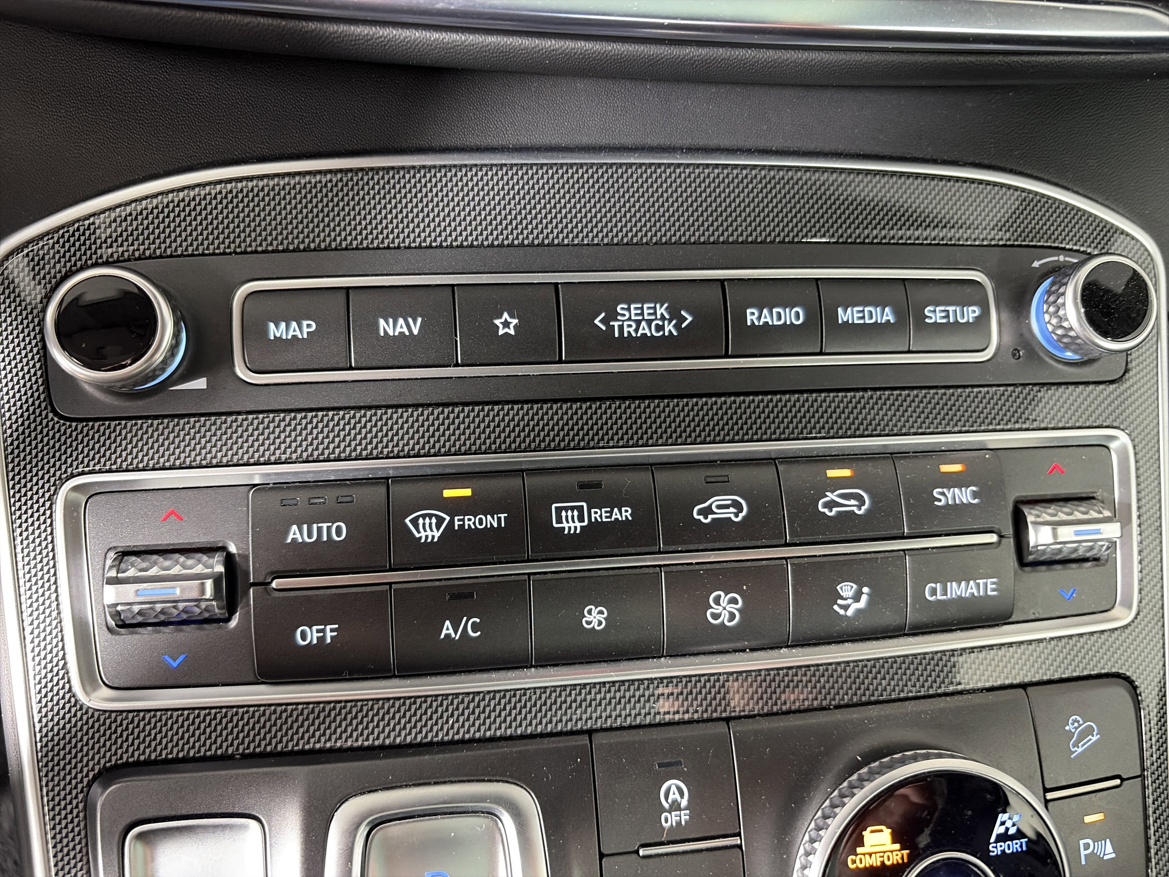 Certified 2023 Hyundai Santa Fe Limited w/ Cargo Package AWD/4WD image 27