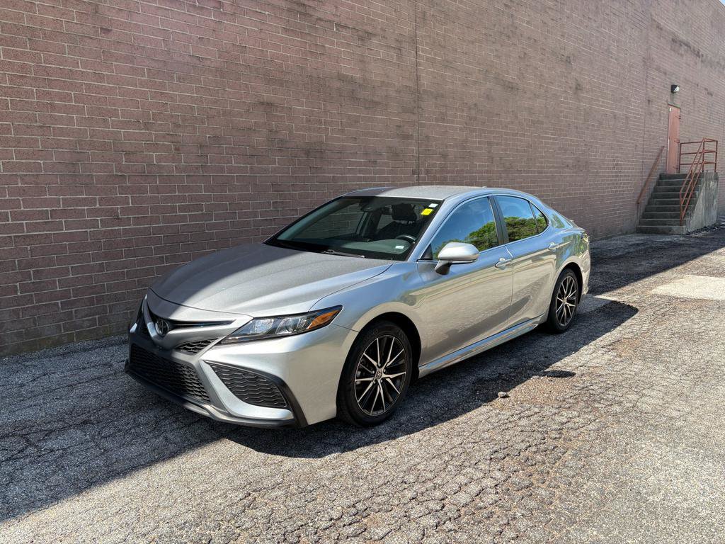 Used 2024 Toyota Camry SE FWD video 1