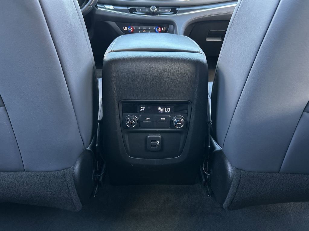 Used 2023 Buick Enclave Essence FWD image 21