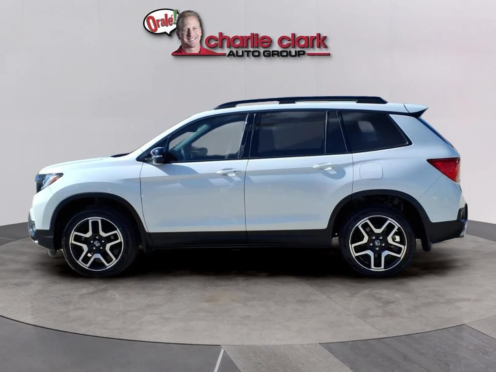 Used 2023 Honda Passport Elite image 2