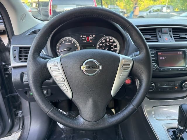 Used 2015 Nissan Sentra SR FWD image 15