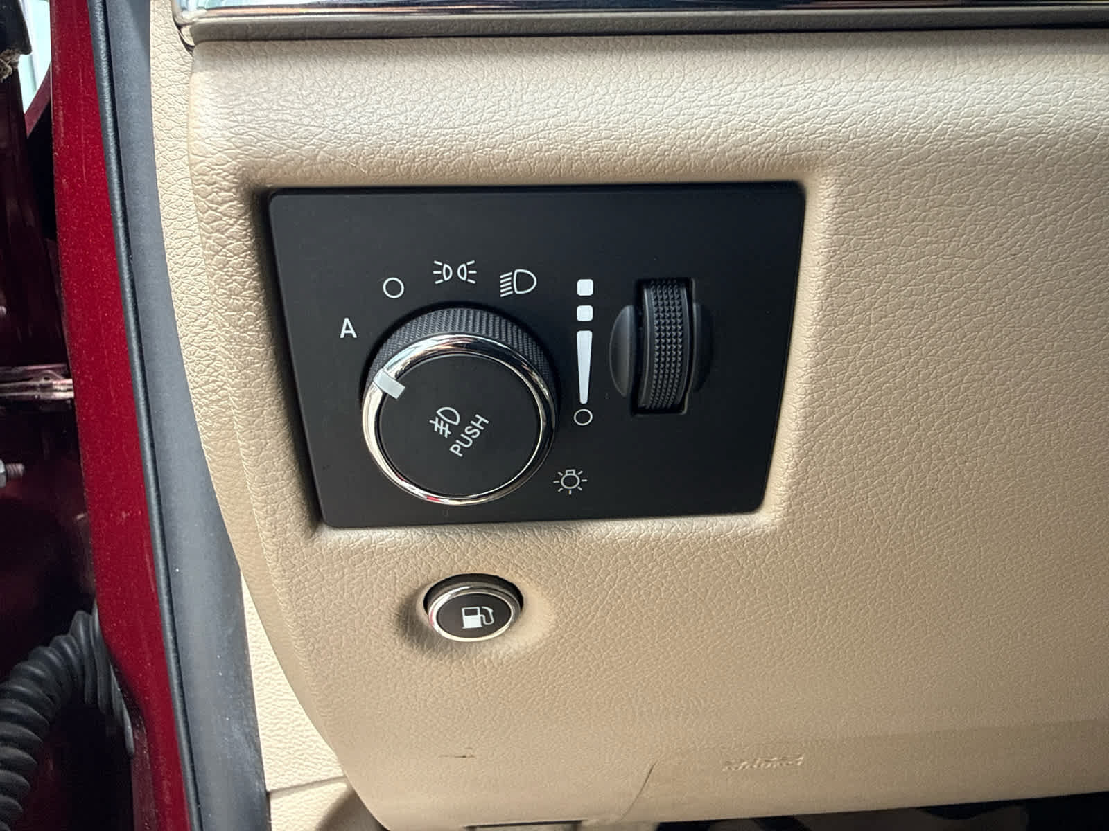 Used 2017 Jeep Grand Cherokee Limited w/ Luxury Group II RWD image 16