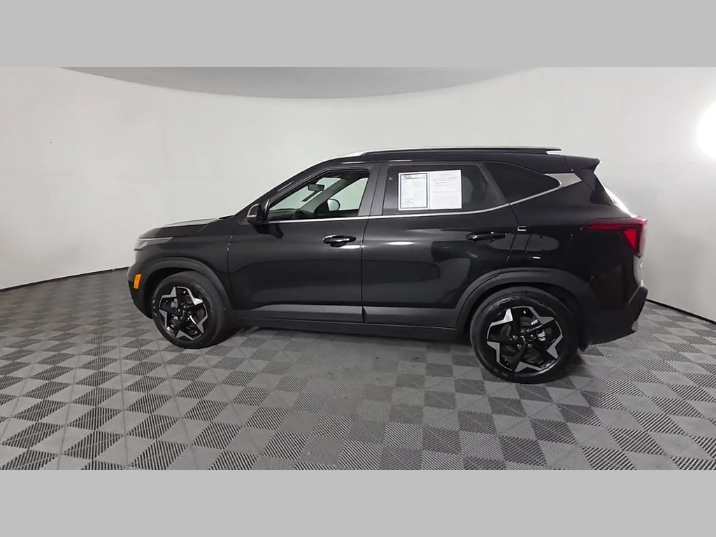 Used 2025 Kia Seltos EX w/ EX Sunroof Package FWD image 49