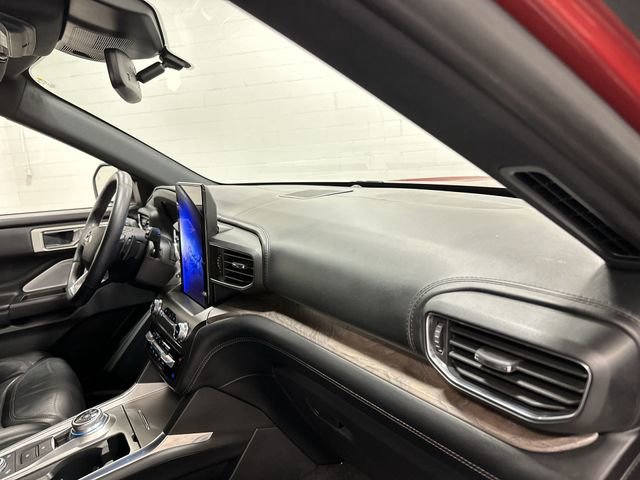Used 2020 Ford Explorer Platinum w/ Premium Technology Package AWD/4WD image 29