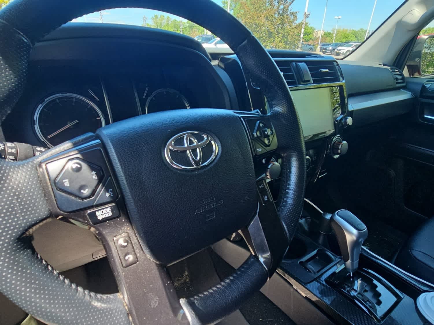 Used 2024 Toyota 4Runner TRD Off-Road Premium AWD/4WD image 6