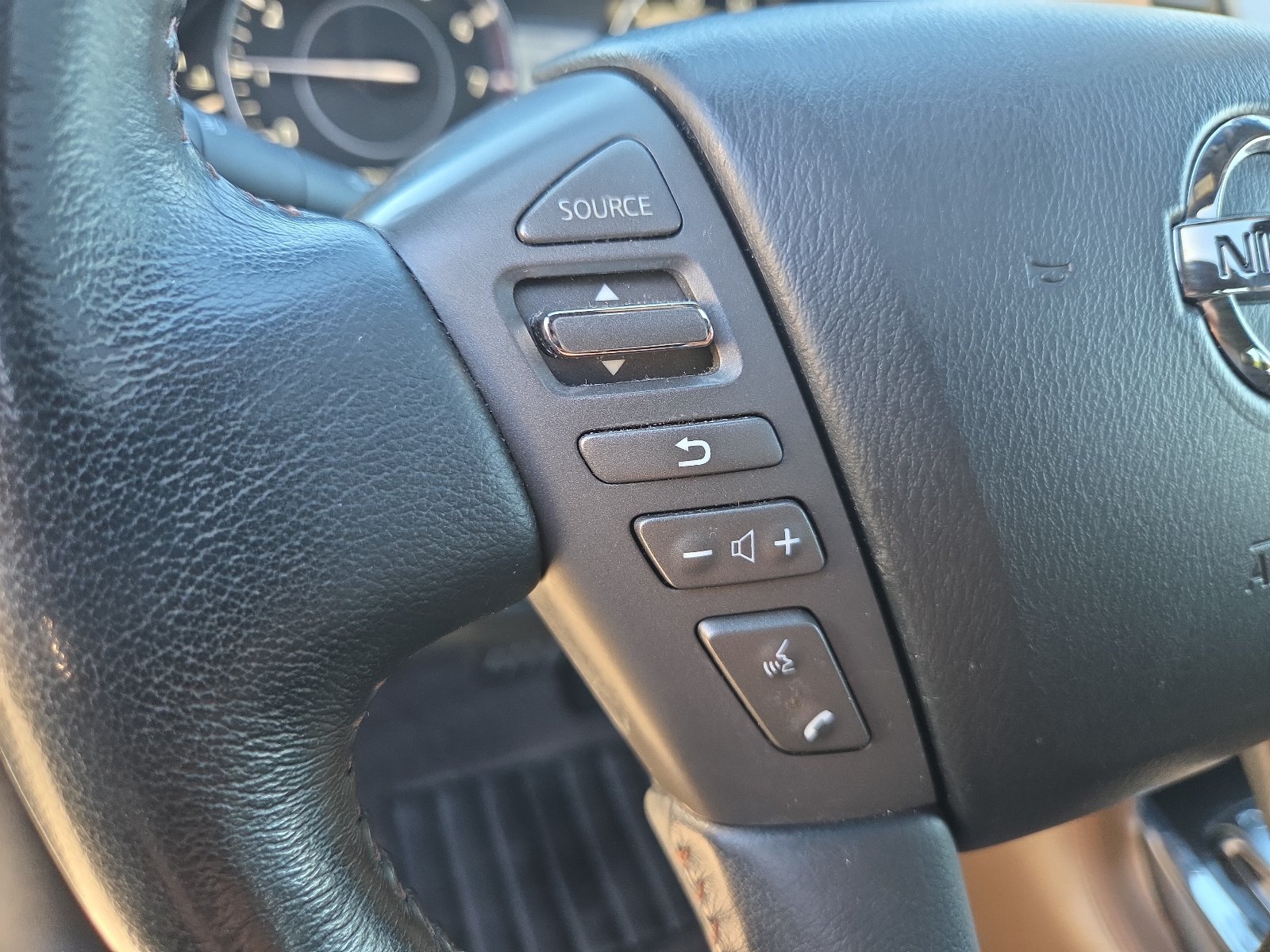 Used 2018 Nissan Armada Platinum w/ Captain Seat Package RWD image 12