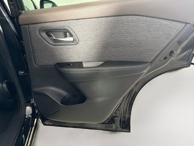 Used 2023 Nissan Rogue SV FWD image 27