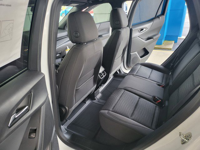 New 2026 Chevrolet Equinox LT w/ Safety and Technology Package image 7