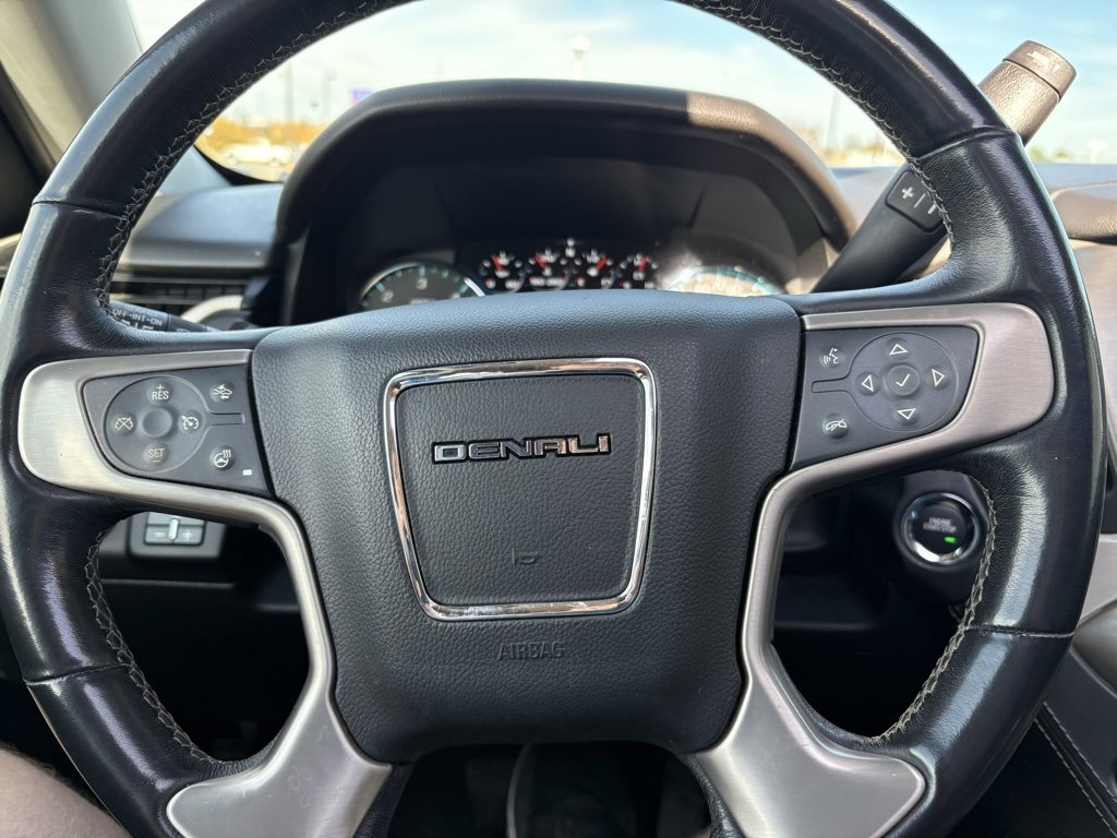 Used 2020 GMC Yukon XL Denali image 17