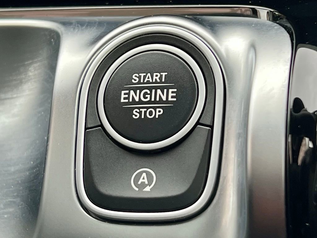 Certified 2025 Mercedes-Benz GLB 250 4MATIC image 36