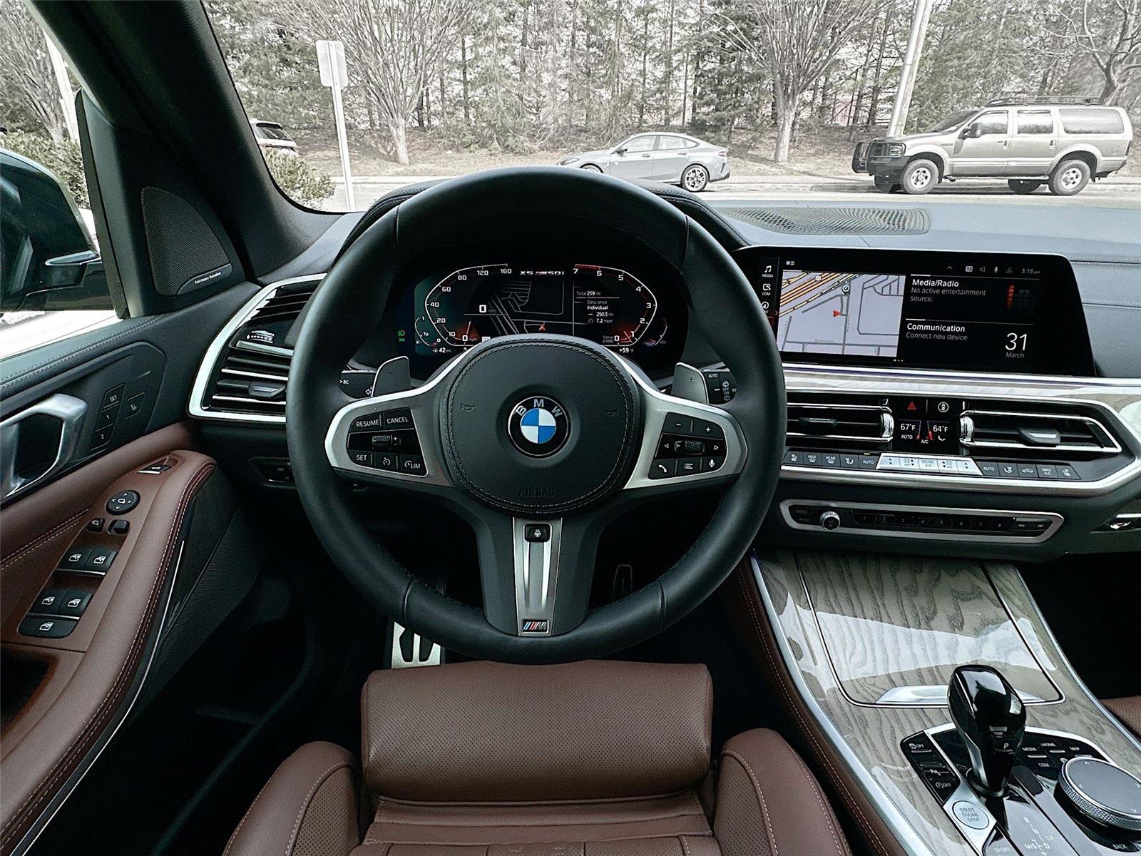 Used 2023 BMW X5 M50i w/ Climate Comfort Package image 11