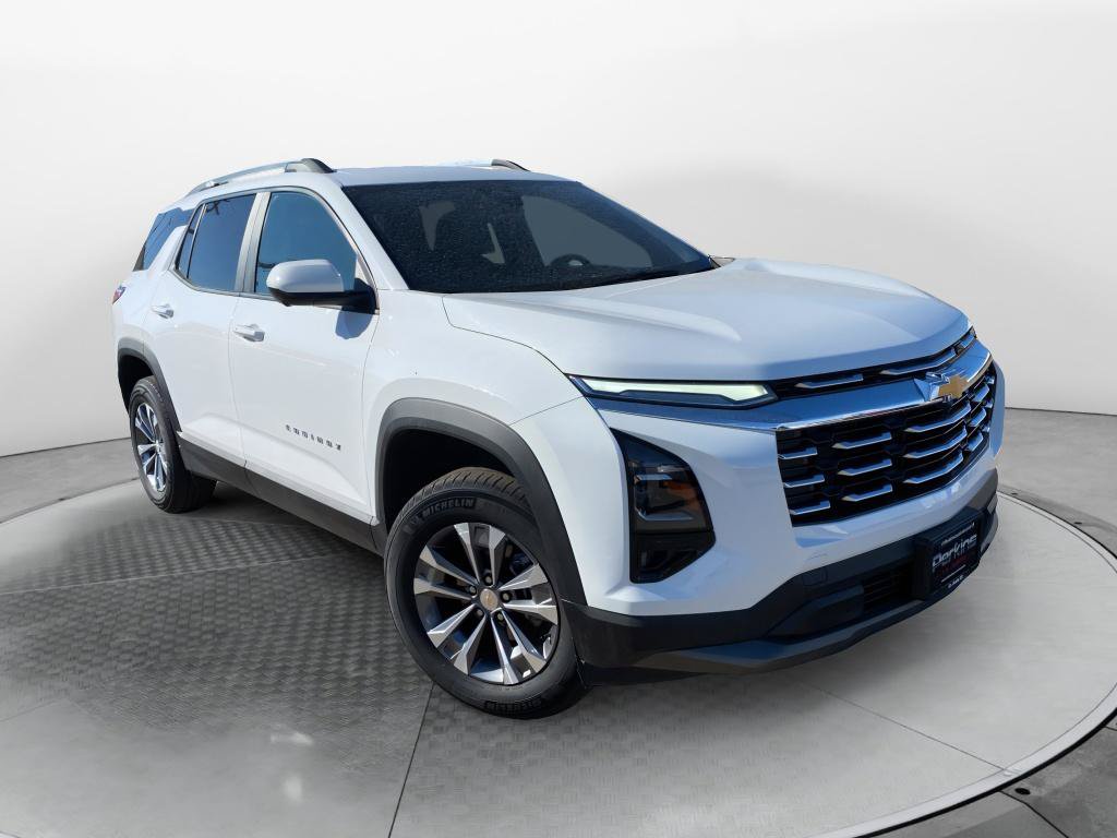 Used 2025 Chevrolet Equinox LT w/ Convenience Package II AWD/4WD image 3