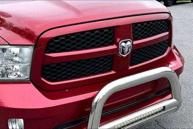 Used 2015 RAM 1500 Express AWD/4WD image 29