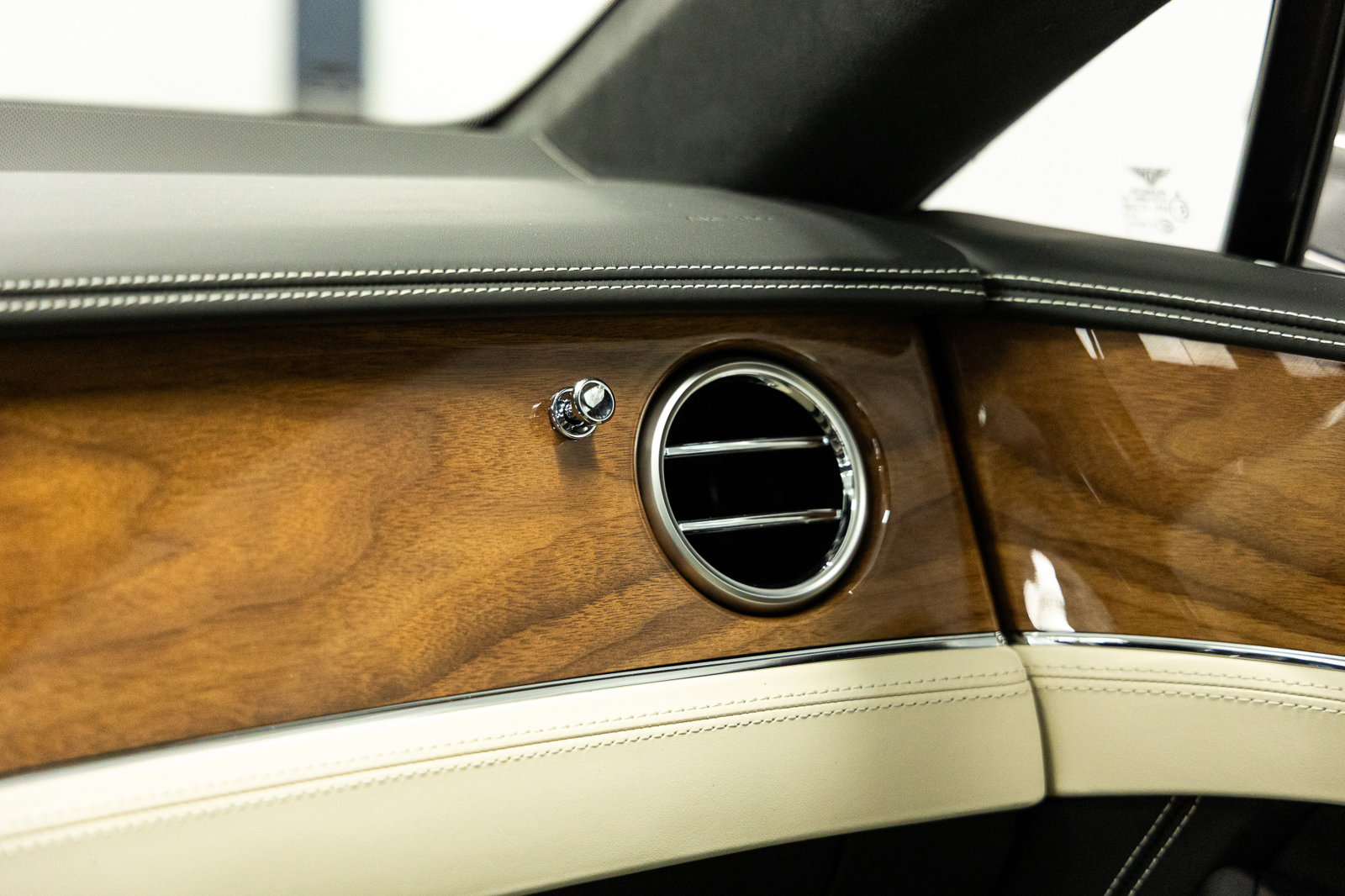 New 2026 Bentley Continental GT AWD/4WD image 37