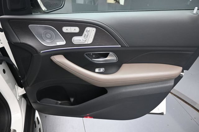 Certified 2021 Mercedes-Benz GLS 63 AMG 4MATIC image 33