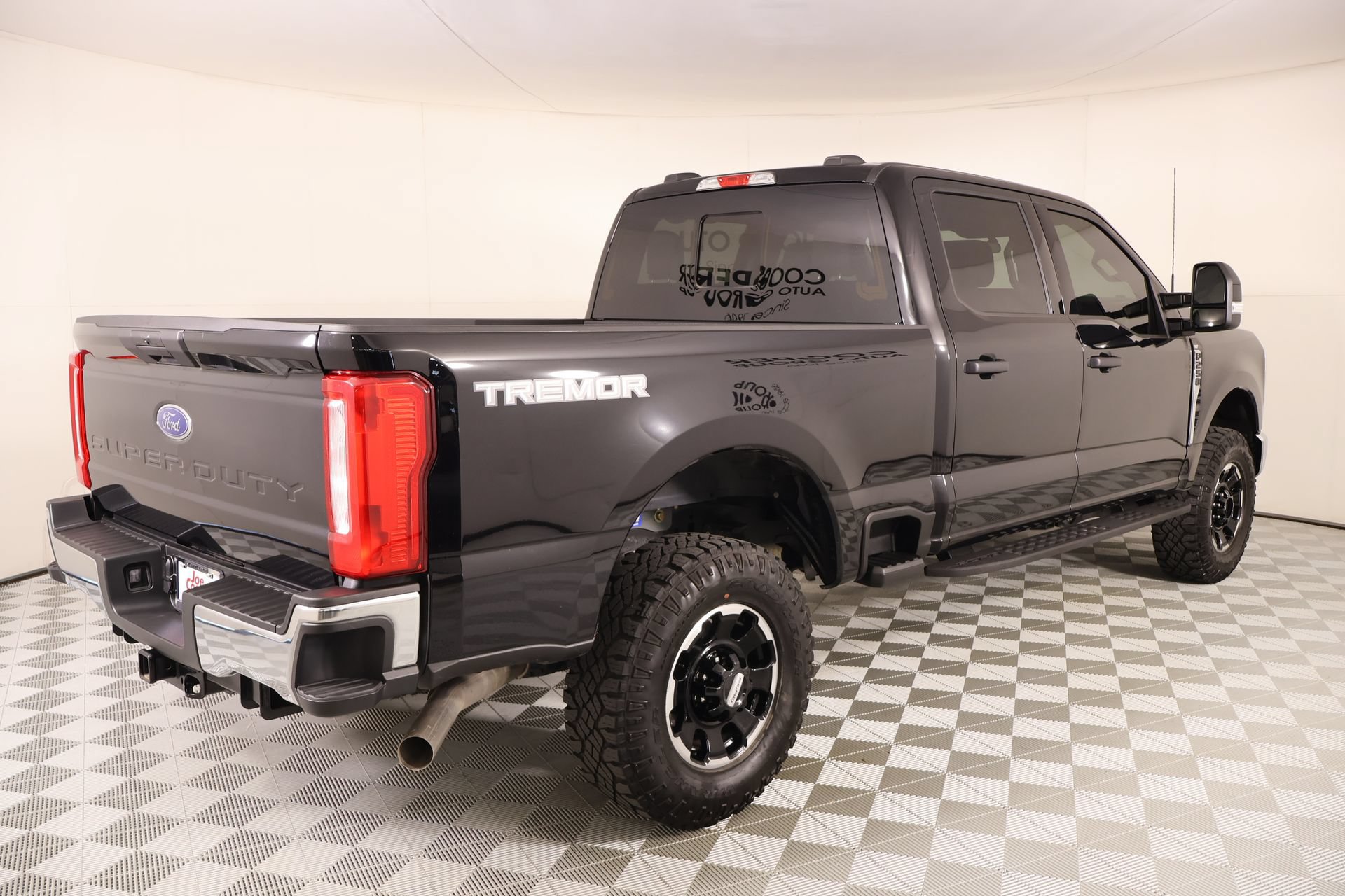 Used 2025 Ford F250 XLT w/ Tremor Off-Road Package AWD/4WD image 19