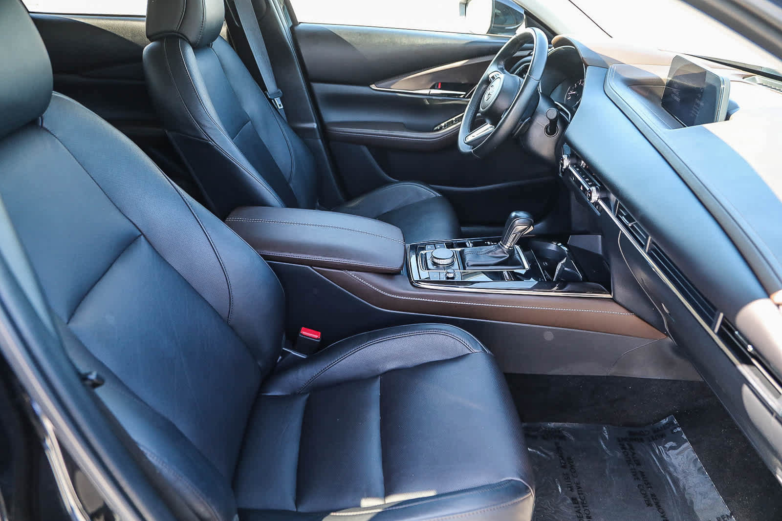 Used 2024 MAZDA CX-30 AWD 2.5 S w/ Premium Package image 16