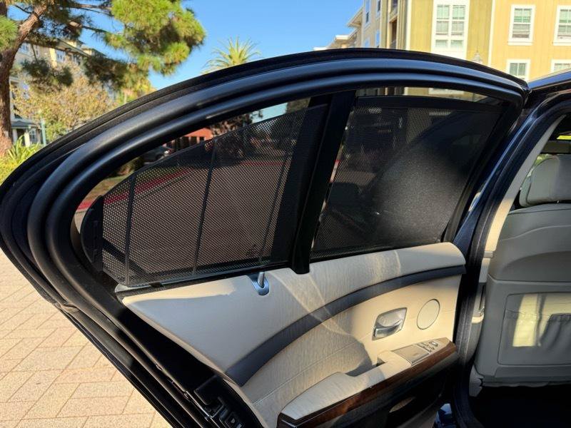 Used 2007 BMW 750i RWD image 36