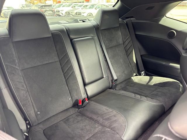 Used 2016 Dodge Challenger SRT Hellcat image 14