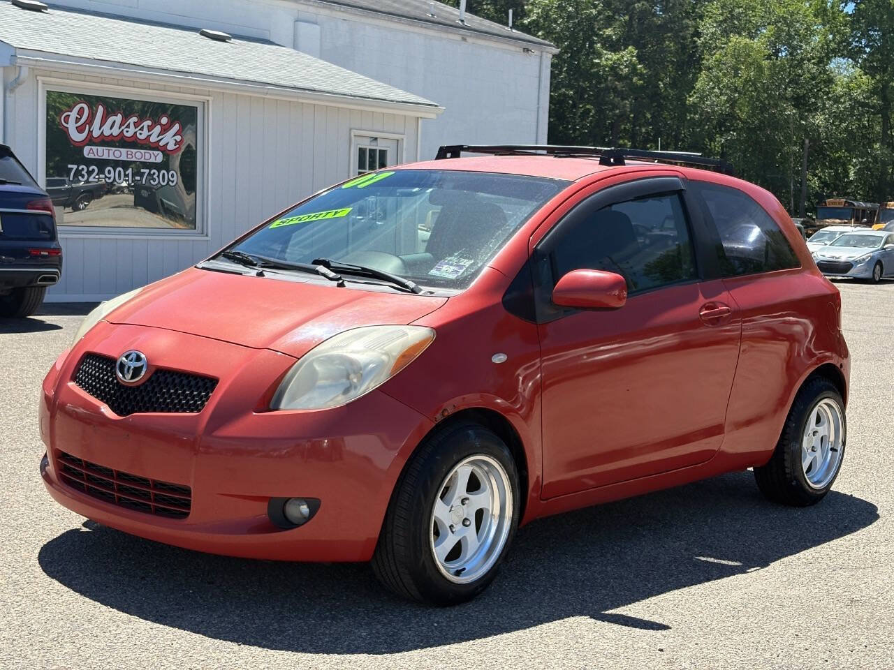 Used 2007 Toyota Yaris 2-Door Hatchback FWD image 1