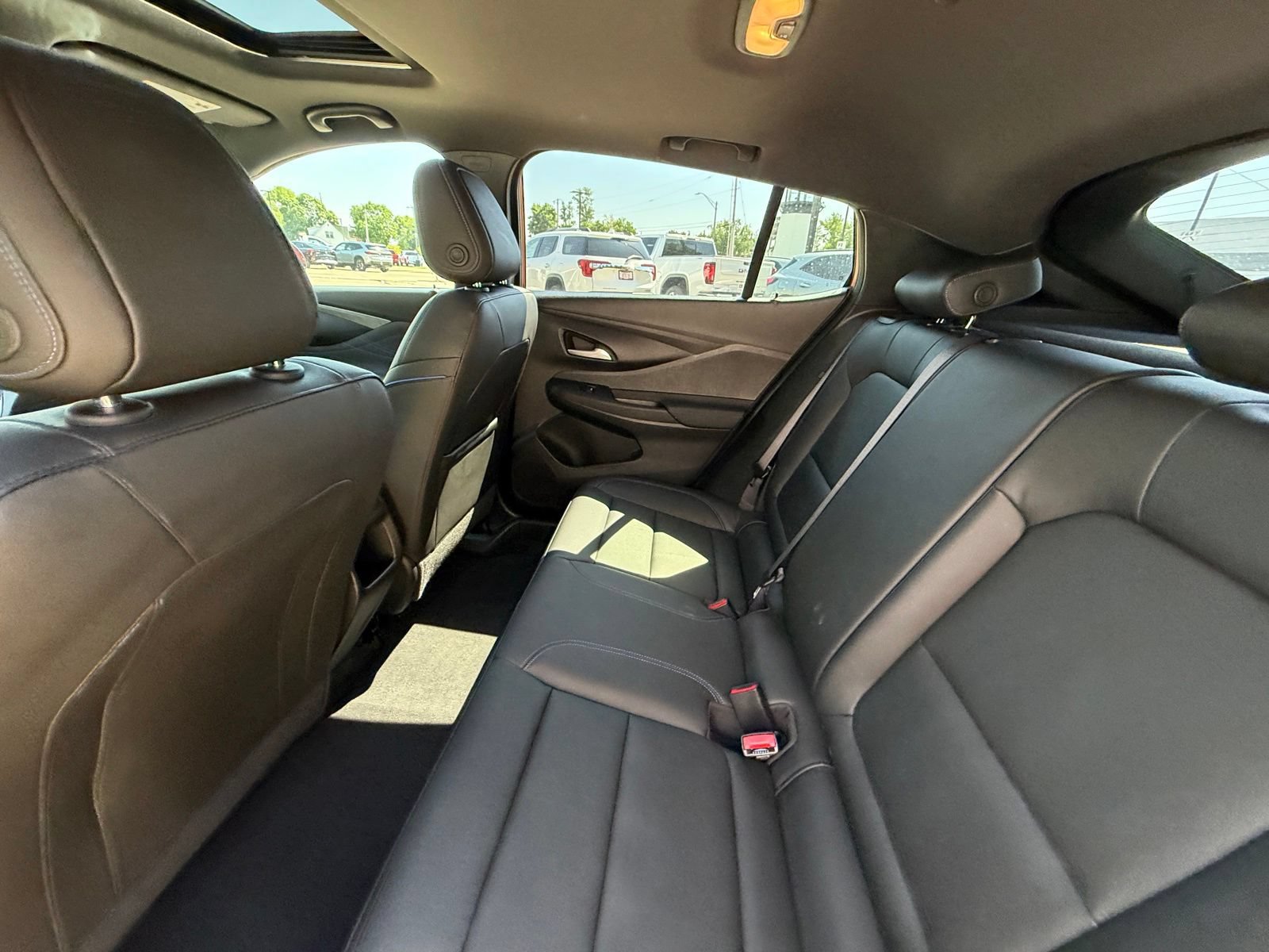 Used 2024 Buick Envista Sport Touring w/ Convenience I Package FWD image 14