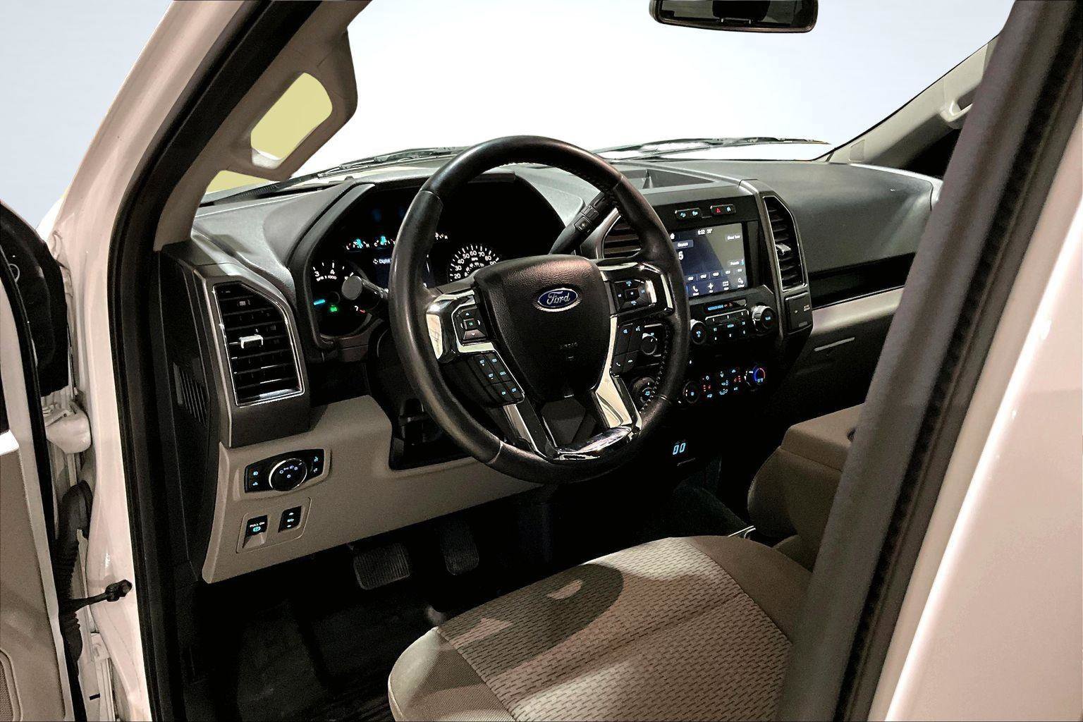 Used 2018 Ford F150 XLT w/ Equipment Group 302A Luxury image 14