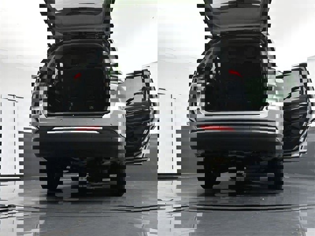 Used 2023 Jeep Grand Cherokee L Limited image 45