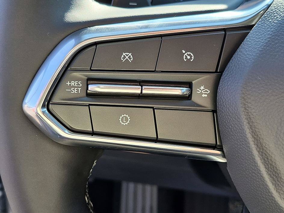 New 2027 Chevrolet Equinox LT FWD image 16