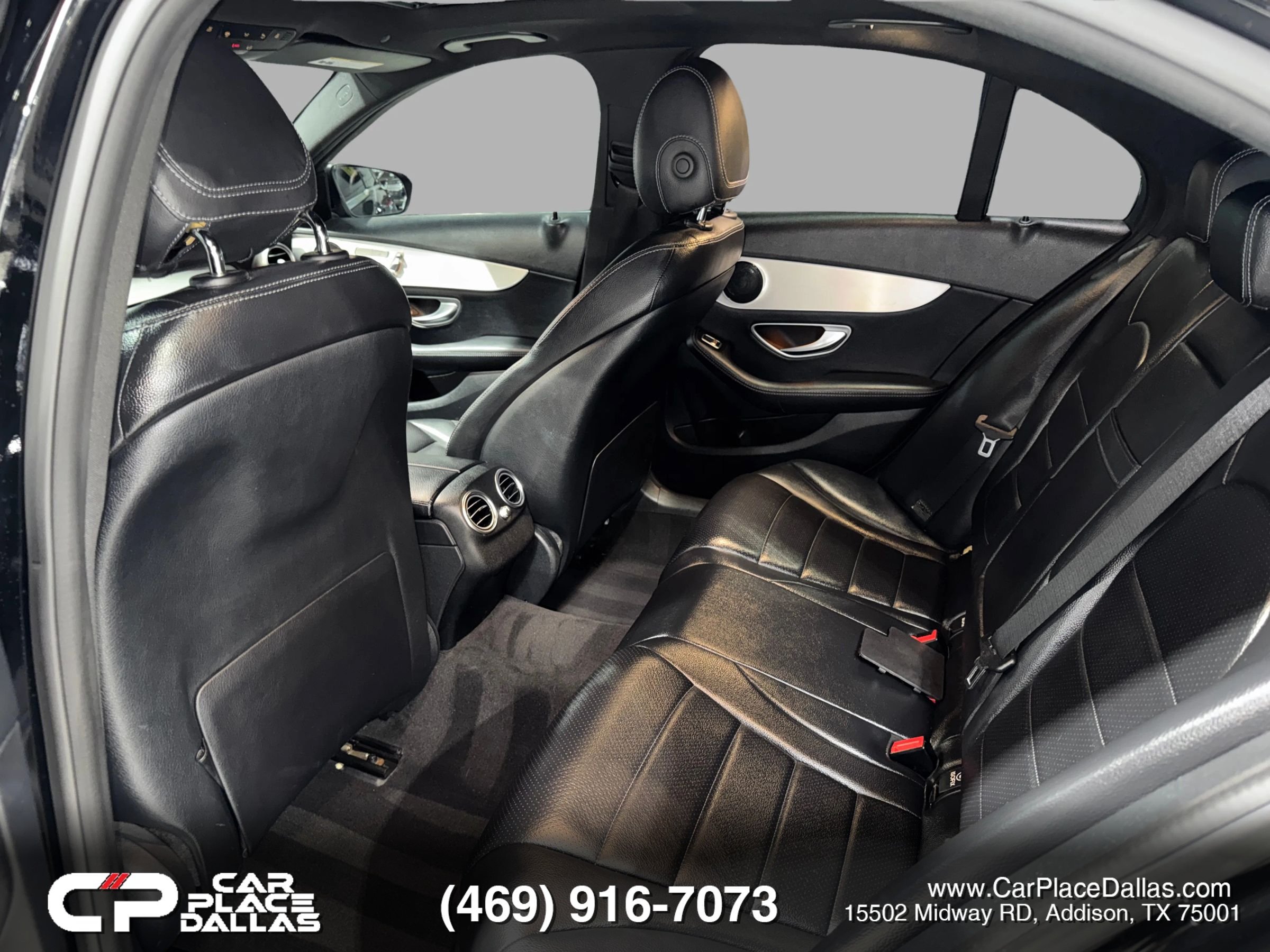 Used 2019 Mercedes-Benz C 300 Sedan w/ Premium Package image 19