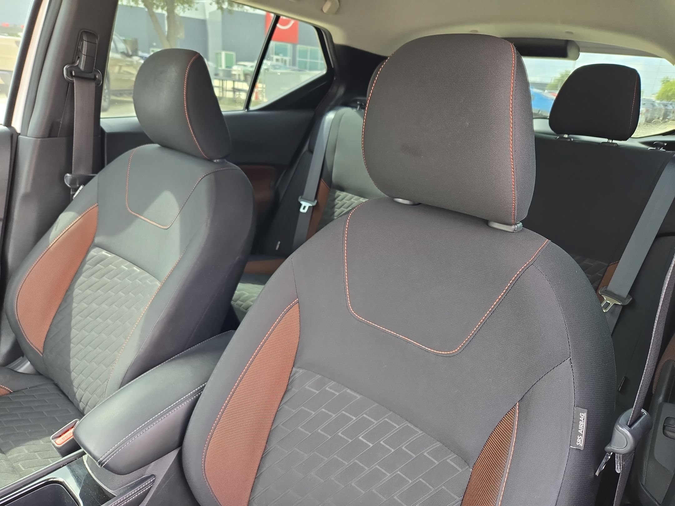 Used 2021 Nissan Kicks SR FWD image 8