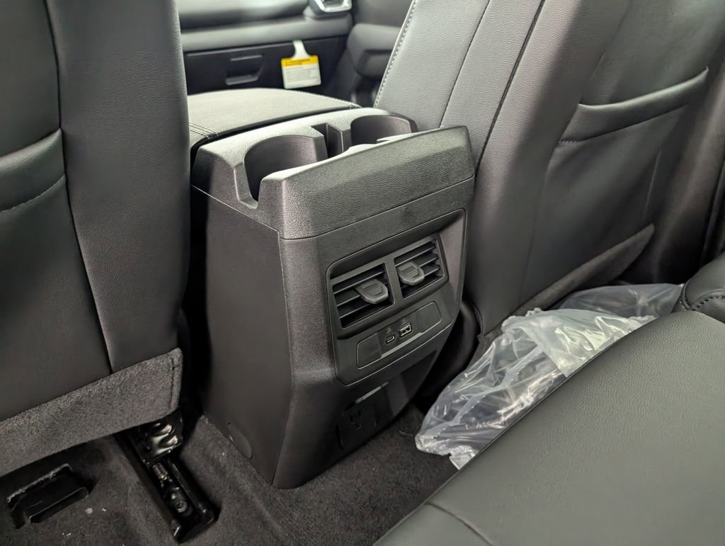 New 2026 GMC Canyon Elevation w/ Convenience Package image 31