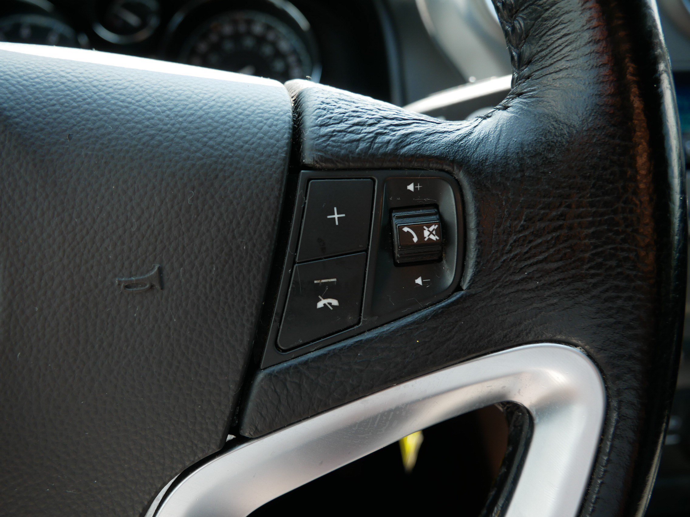 Used 2013 Chevrolet Captiva Sport LS FWD image 27