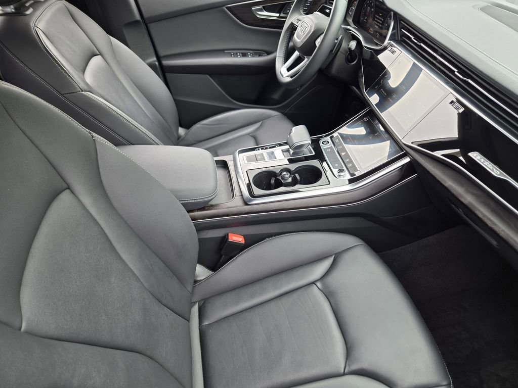 Certified 2023 Audi Q8 Premium w/ Convenience Package AWD/4WD image 18