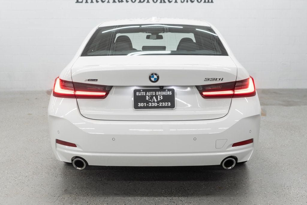Used 2026 BMW 330i xDrive Sedan AWD/4WD image 4
