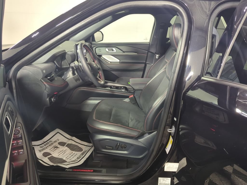 Certified 2025 Ford Explorer ST AWD/4WD image 15