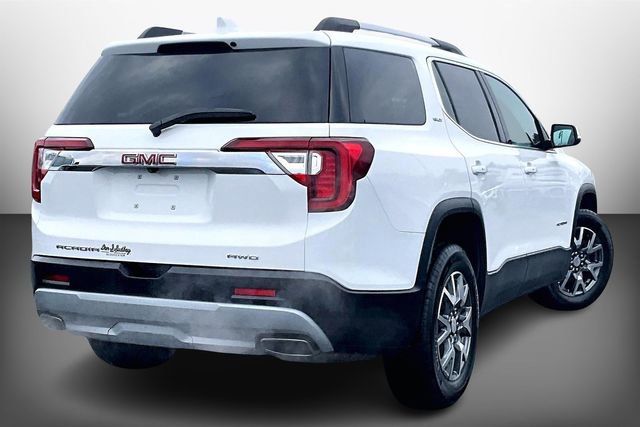 Used 2023 GMC Acadia SLT image 2