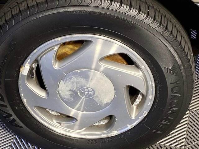 Used 2000 Toyota Sienna FWD image 23