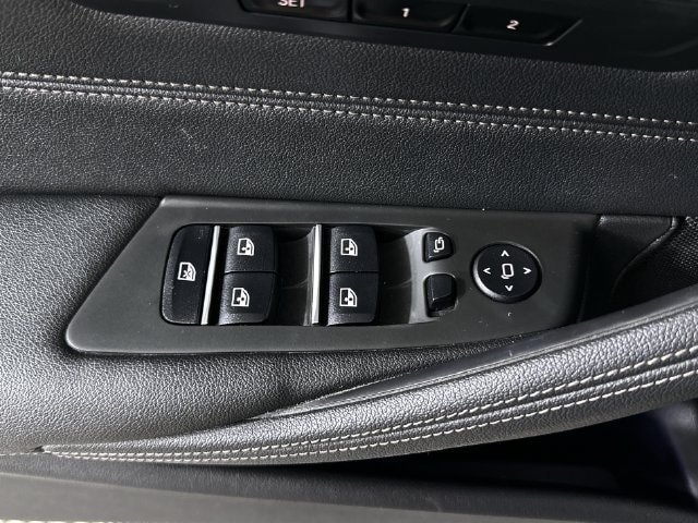 Used 2023 BMW 530i w/ Convenience Package RWD image 24